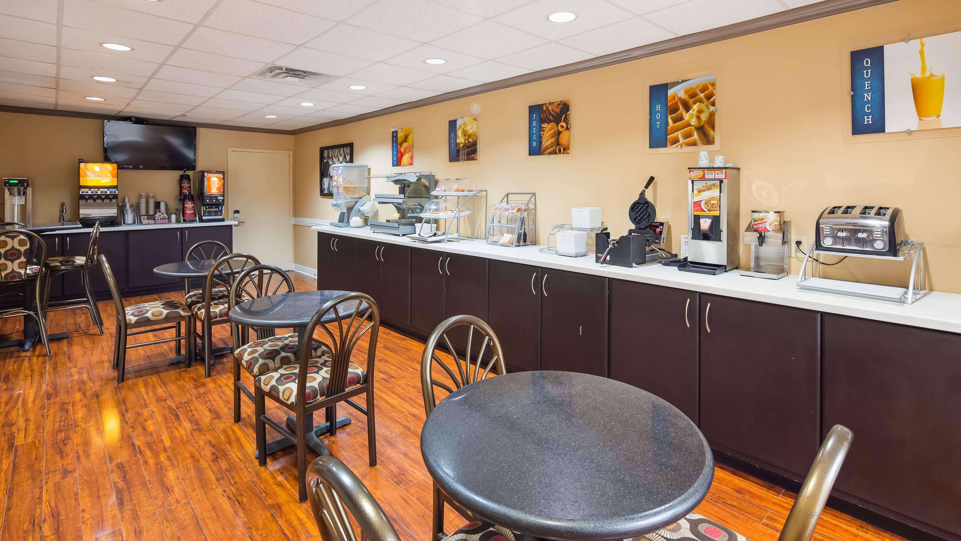 Surestay Plus Hotel By Best Western Alvin Buitenkant foto
