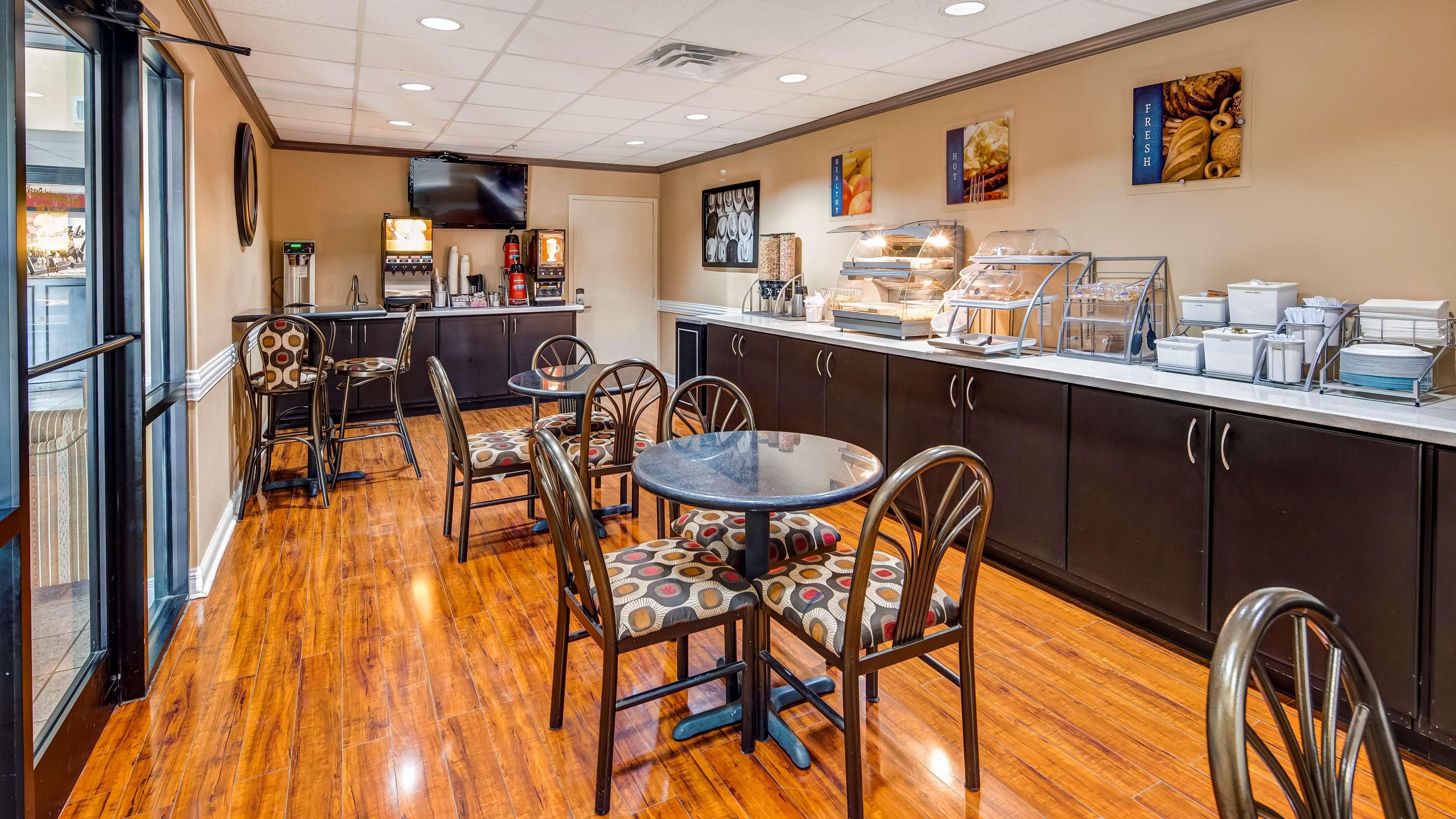 Surestay Plus Hotel By Best Western Alvin Buitenkant foto