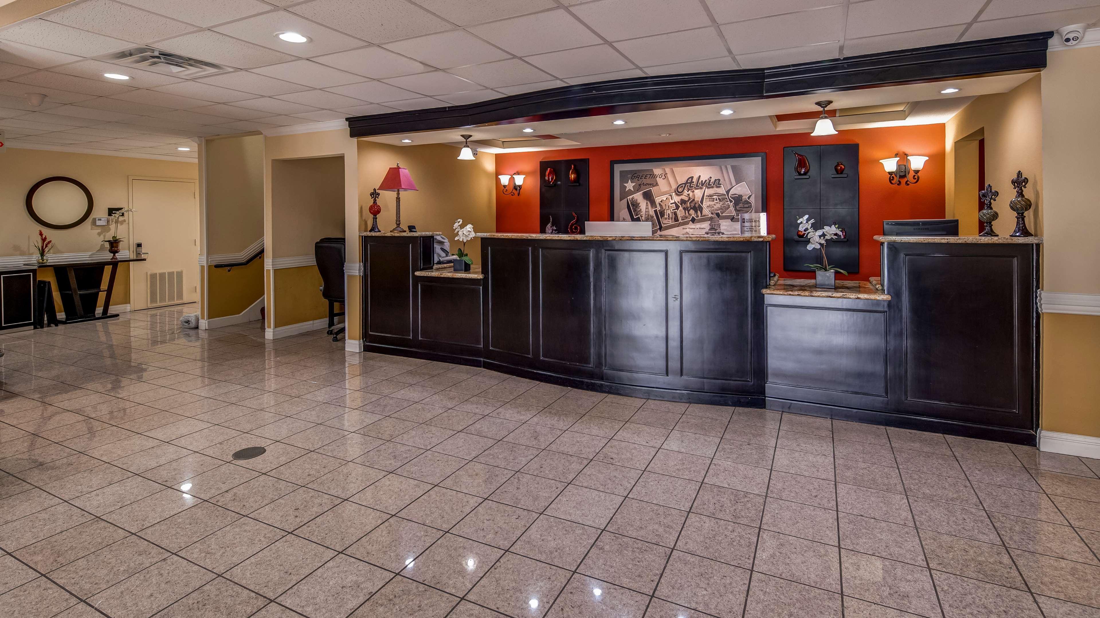 Surestay Plus Hotel By Best Western Alvin Buitenkant foto