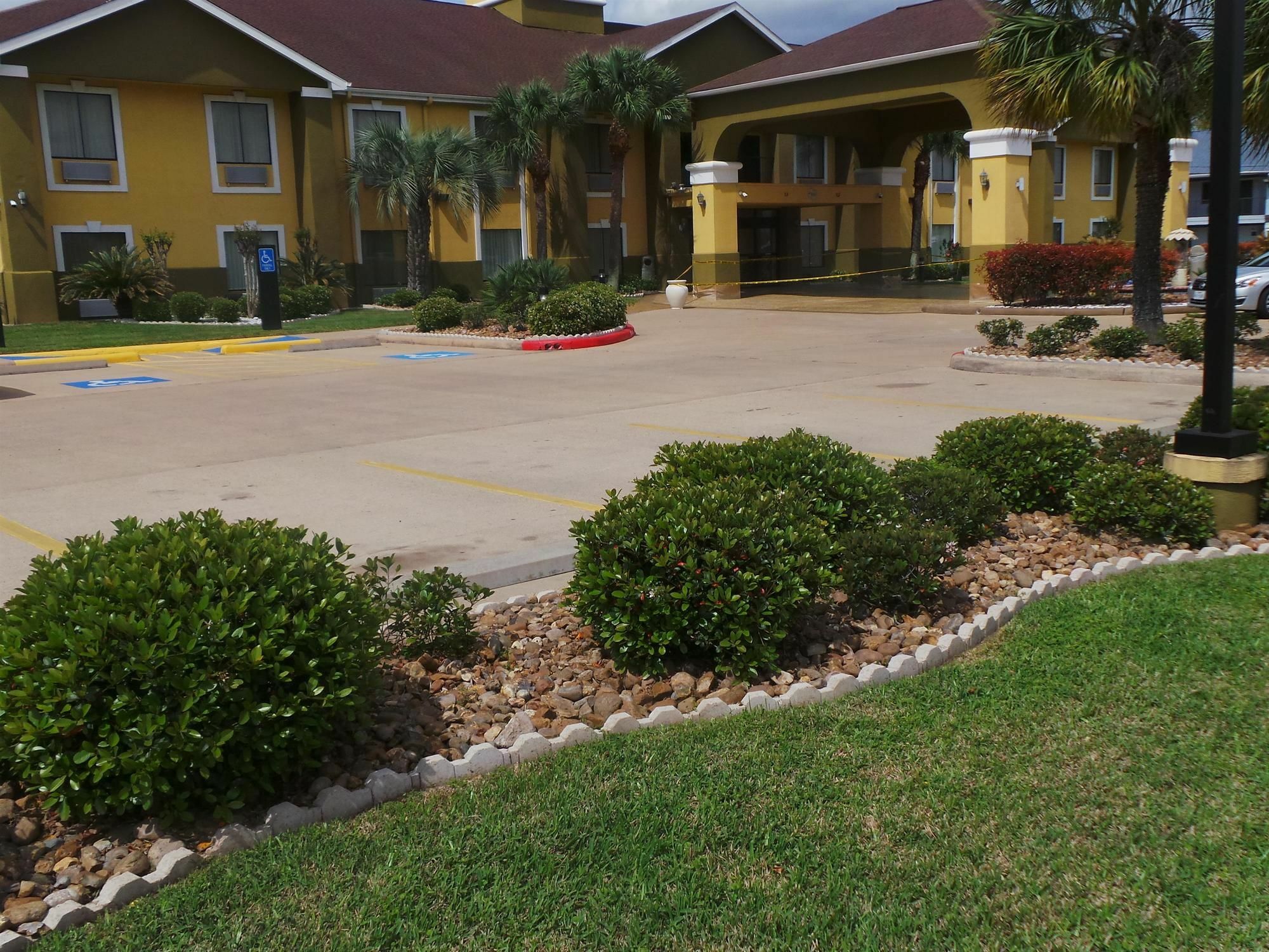 Surestay Plus Hotel By Best Western Alvin Buitenkant foto